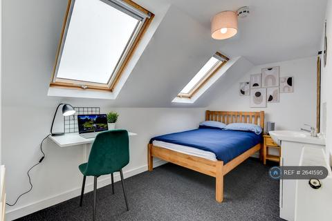 1 bedroom in a house share to rent, The Crestway, Brighton, BN1