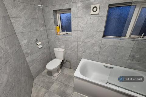 1 bedroom in a house share to rent, Princes Park Lane, Hayes, UB3