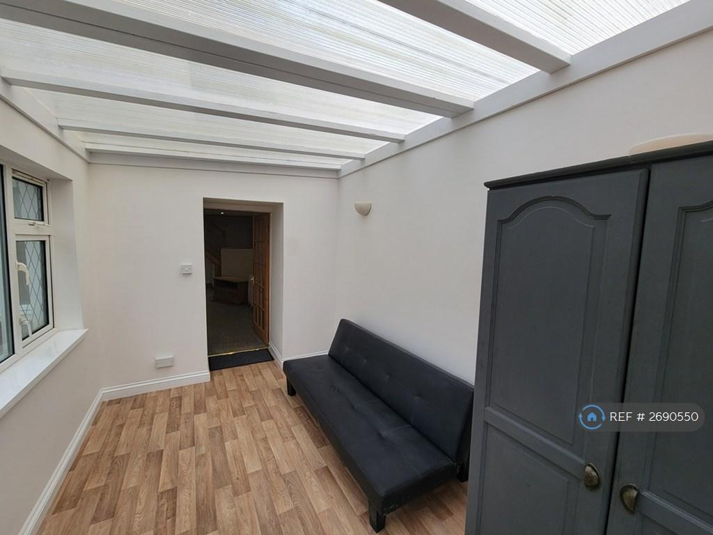 Entrance Conservatory