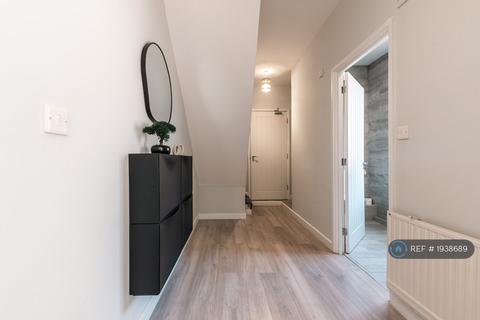 2 bedroom flat to rent, Shirley High Street, Southampton, SO16