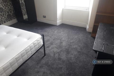 undefined, Great Western Road, Glasgow, G4