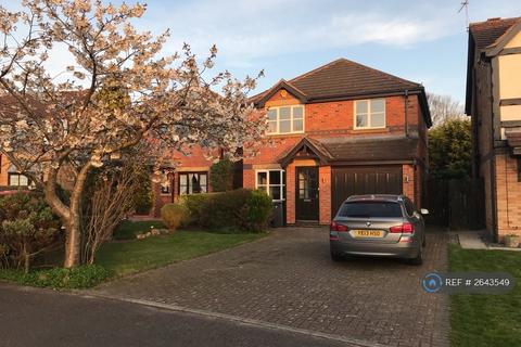 4 bedroom detached house to rent, Cheviot Avenue, Lytham St. Annes, FY8