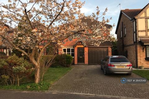 4 bedroom detached house to rent, Cheviot Avenue, Lytham St. Annes, FY8