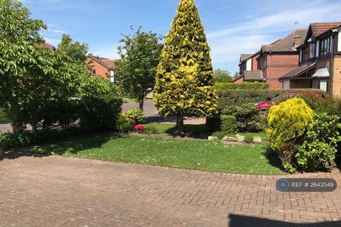4 bedroom detached house to rent, Cheviot Avenue, Lytham St. Annes, FY8