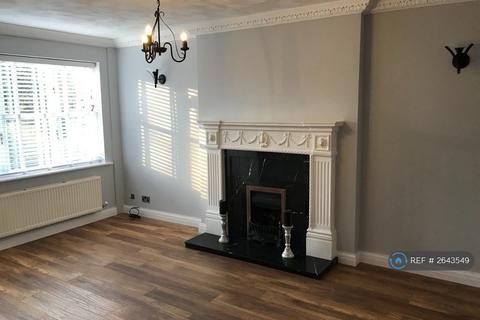 4 bedroom detached house to rent, Cheviot Avenue, Lytham St. Annes, FY8