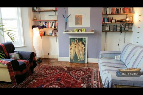 2 bedroom flat to rent, Craster Road, London, SW2