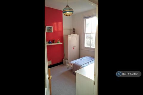2 bedroom flat to rent, Craster Road, London, SW2