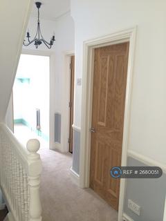 1 bedroom in a house share to rent, Kingsdown Avenue, London, W13