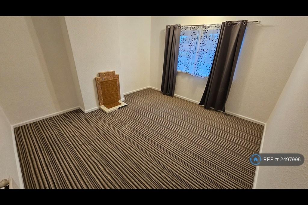 Bedroom 1 -4