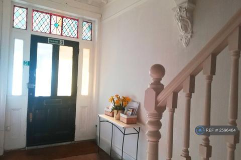 1 bedroom in a flat share to rent, Kingston Upon Thames, Kingston Upon Thames, KT1