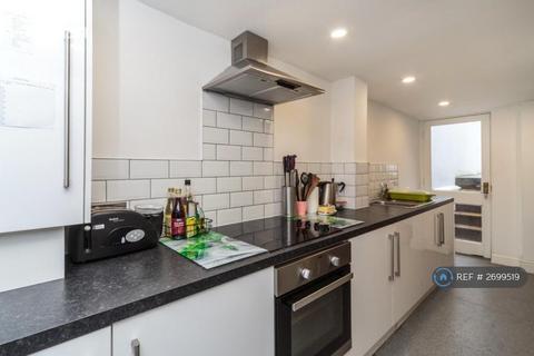 6 bedroom terraced house to rent, Lewes Road, Brighton, BN2