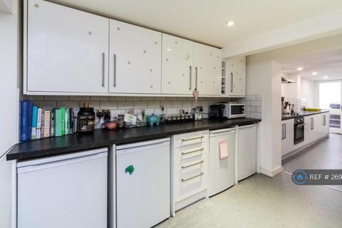6 bedroom terraced house to rent, Lewes Road, Brighton, BN2