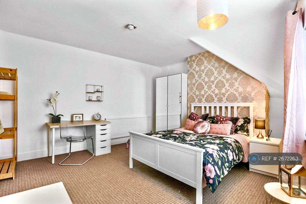 Bedroom 5
