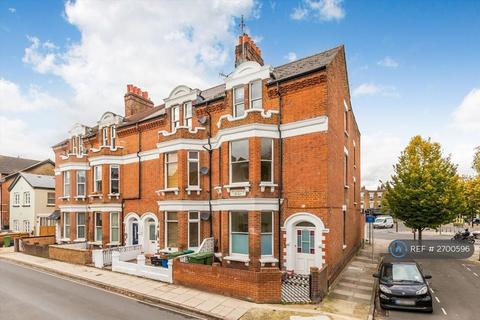 1 bedroom flat to rent, St Johns Road, Richmond, TW9