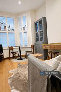 1 bedroom flat to rent, St Johns Road, Richmond, TW9