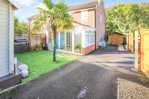 3 bedroom end of terrace house for sale, Barrow Down Gardens, Southampton SO19