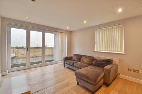 2 bedroom apartment to rent, Smith Street, Hertfordshire WD18