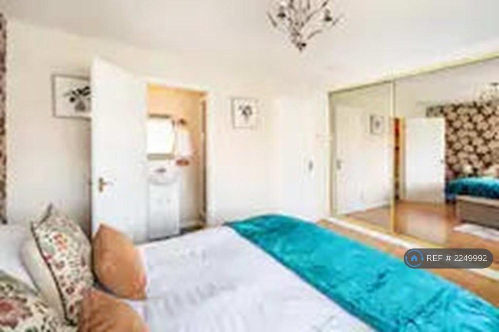 Bedroom 1 En-Suite
