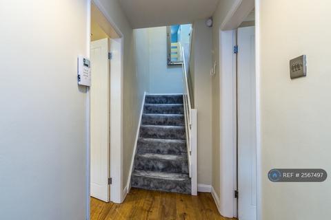 2 bedroom semi-detached house to rent, Pelham Cottages, Nottingham, NG7