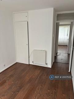 2 bedroom flat to rent, Glamis House, Warley, Brentwood, CM14