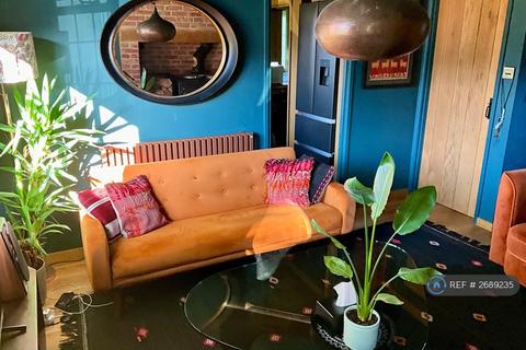 3 bedroom detached house to rent, Spains Hall Road, Braintree, CM7