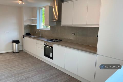 2 bedroom flat to rent, Priory Road, London, NW6