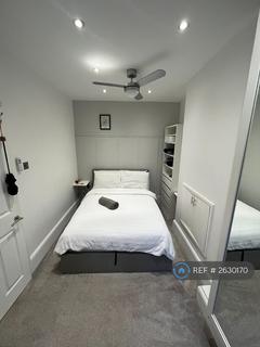 1 bedroom flat to rent, Sudlow Road, London, SW18