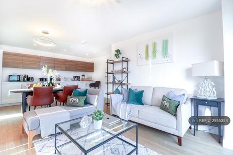 3 bedroom flat to rent, Marner Point, London, E3