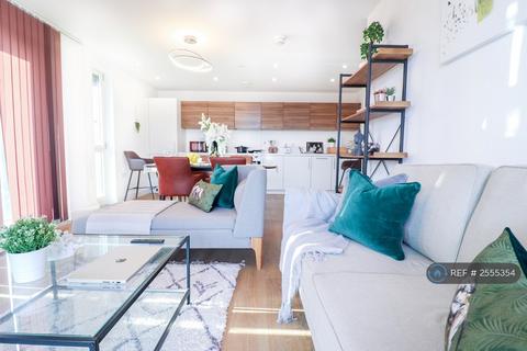 3 bedroom flat to rent, Marner Point, London, E3