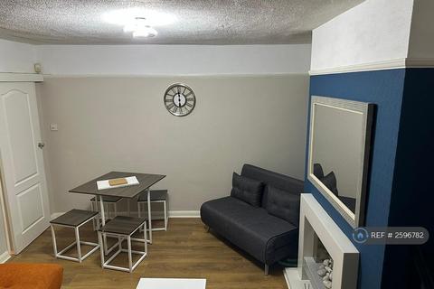 undefined, Fulham Close, Uxbridge, UB10