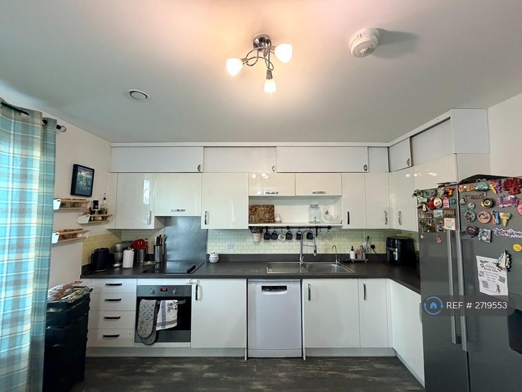 Kitchen 4