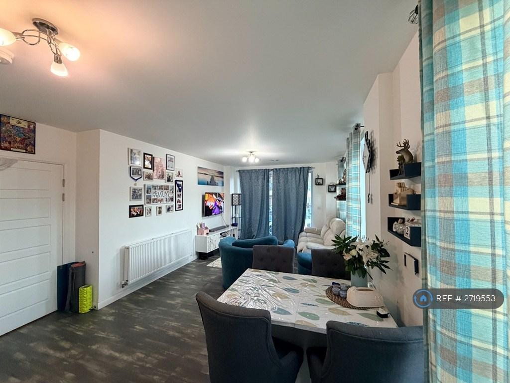 Living/Dining Room