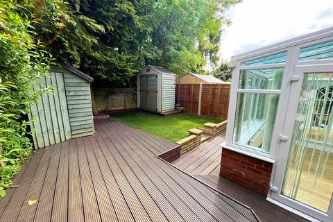 Kingsway Road, Cheam, London