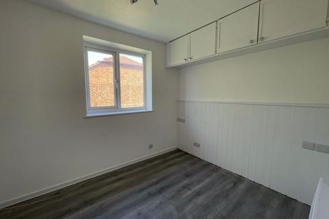 1 bedroom flat to rent, Springwood Crescent, Edgware, HA8