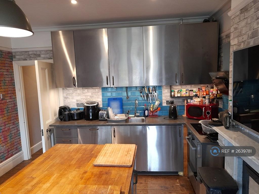 Communal Kitchen