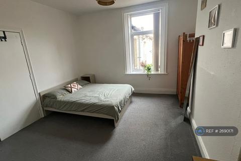 undefined, Newcastle, Newcastle, NE6