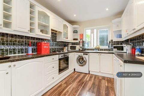 1 bedroom in a house share to rent, Wellbury Terrace, Hemel Hempstead, HP2