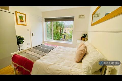 undefined, Wellbury Terrace, Hemel Hempstead, HP2