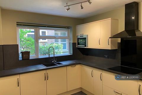 undefined, Lindsay Court, Sutton, SM1