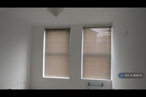 Studio to rent, Stanley Road, Bootle, L20