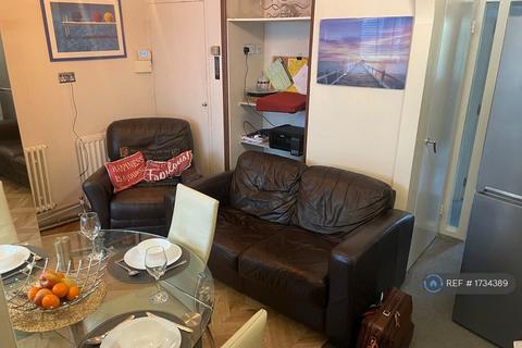 undefined, Danebury Avenue, London, SW15