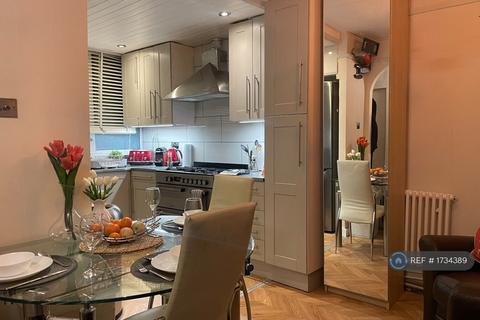 undefined, Danebury Avenue, London, SW15