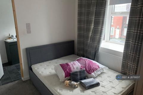 undefined, Farnworth, Farnworth, BL4