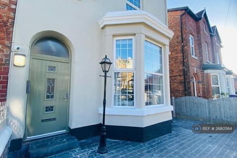 1 bedroom in a house share to rent, Warbreck Road, Liverpool, L9