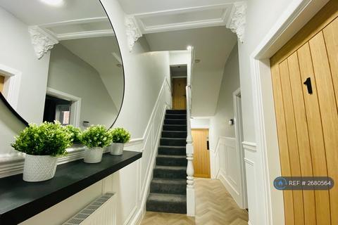 1 bedroom in a house share to rent, Warbreck Road, Liverpool, L9
