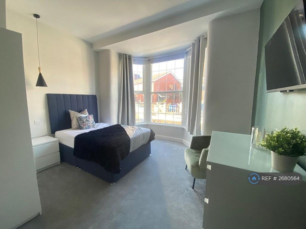 Room 1 - £735