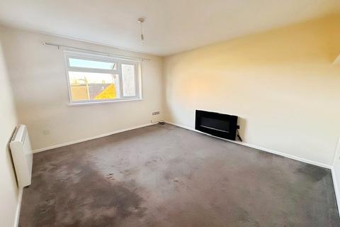 2 bedroom flat to rent, Highbridge, Loughborough LE12