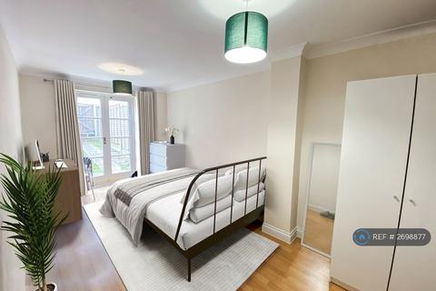 undefined, Albany Gardens, Colchester, CO2