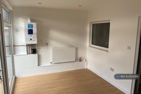 3 bedroom terraced house to rent, Bournewood Road, Orpington, BR5