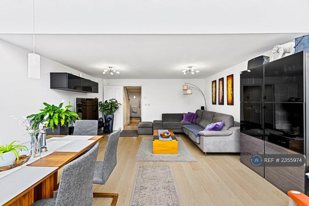 Living / Dinning Room